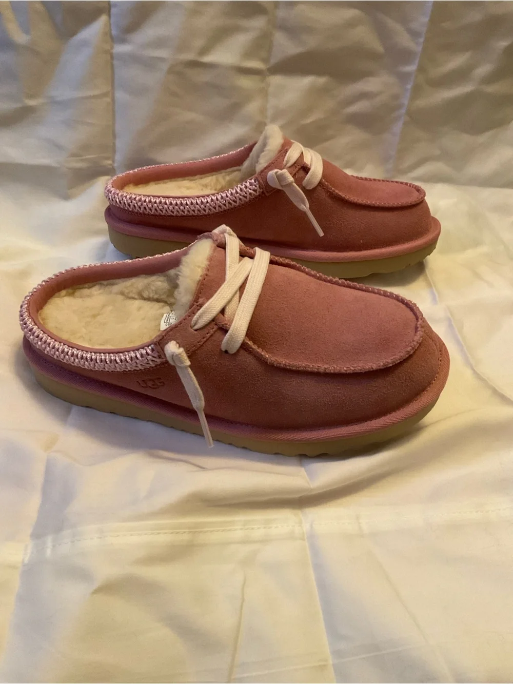 UGG Youth Big Kids Pink Suede Tasman Slippers Slip Ons Size 4 (Fits Women's 6)
